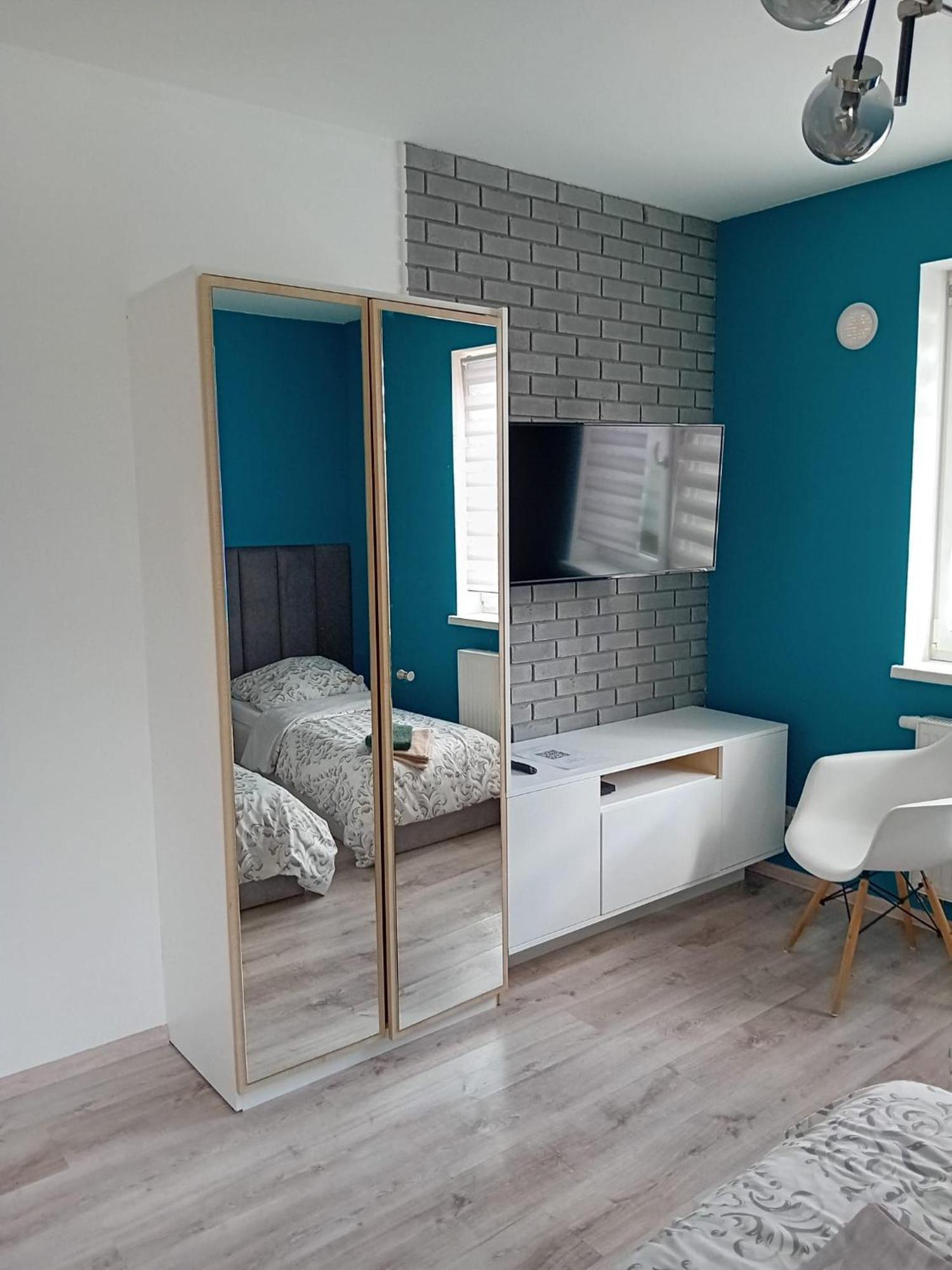 Apartament Z Lozem Malzenskim - Bezplatny Parking Poznań Exterior foto